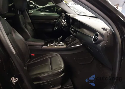 2021 Alfa Romeo Stelvio Ti Awd z USA, uszkodzony, nr VIN ZASPAKBN6M7D19732